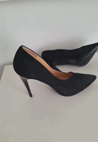 Zapatos de tacón negros