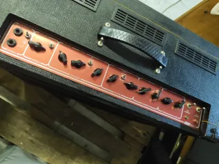 Amplificador VOX AC30CC1