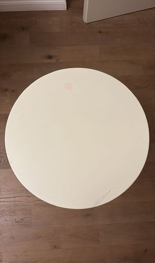 Comodino bianco in legno massello marca CALLESELLA