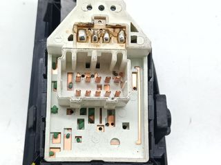 MANDO ELEVALUNAS DELANTERO IZQUIERDO HYUNDAI IX35