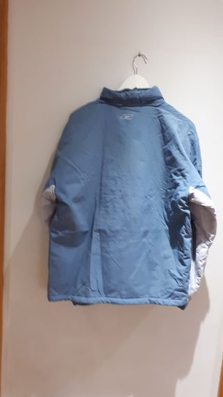Chaqueta Reebok Invierno Azul y Blanca