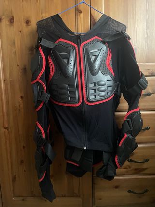 Chaqueta con protecciones moto/ quad.