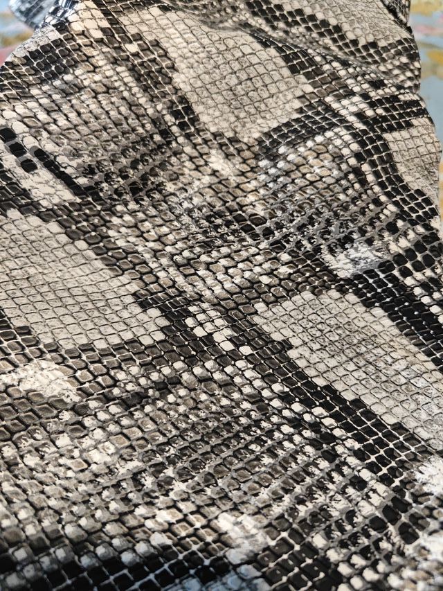 Stivali eco pelle pitonati n.38