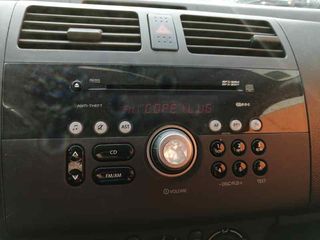 SISTEMA AUDIO / RADIO CD SUZUKI SWIFT SF BERLINA (EA)