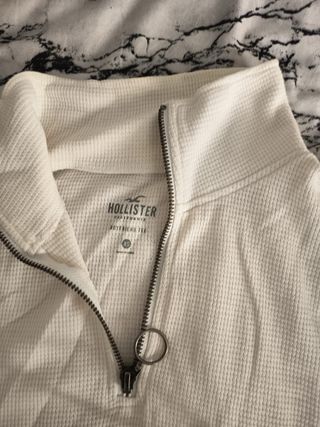 Sudadera Hollister blanca con cremallera