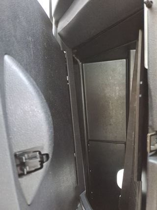 GUANTERA BMW SERIE 1 BERLINA (E81/E87) (2)