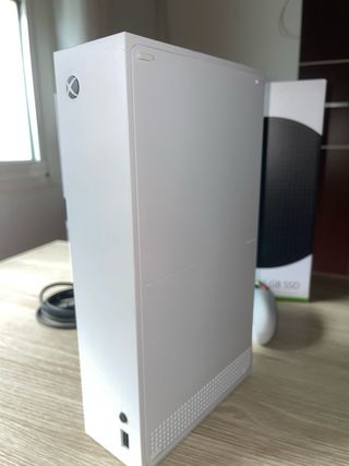 Xbox Series S bianca