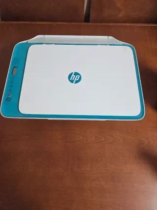 Impresora HP Azul y Blanca