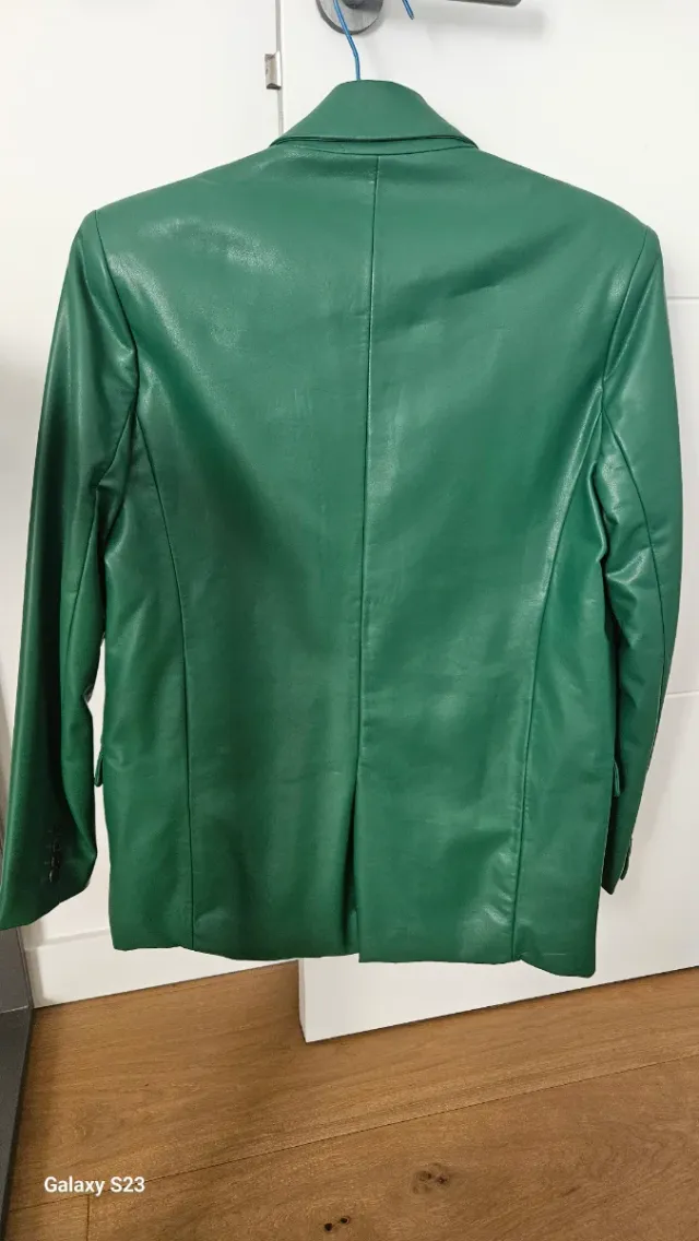 Blazer verde Stradivarius Talla M