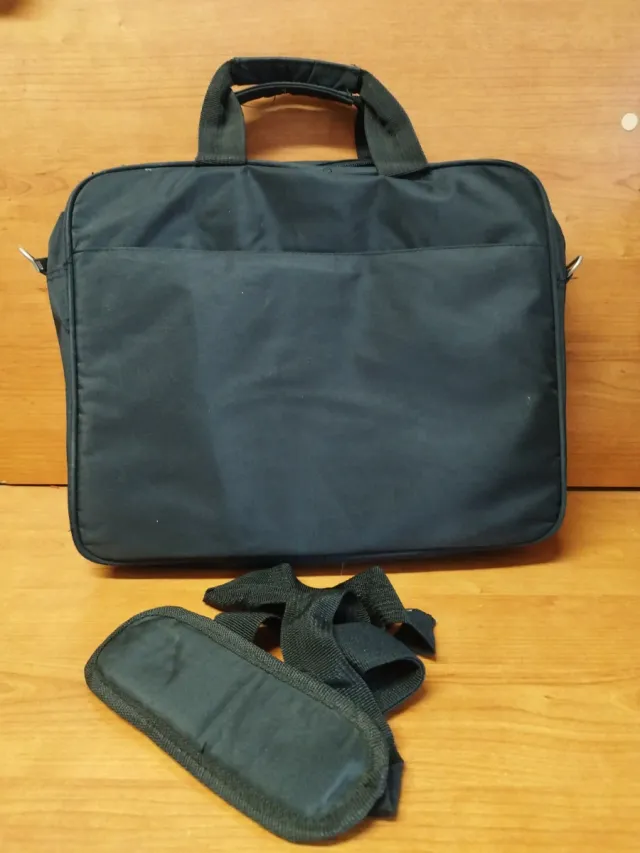 Maletín portátil negro