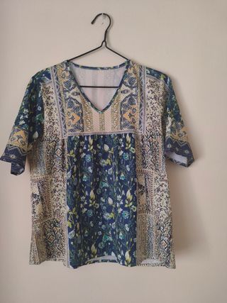 Blusa estampada talla M nueva sin estrenar 