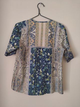 Blusa estampada talla M nueva sin estrenar 