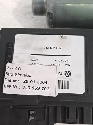 MOTOR ELEVALUNAS TRASERO IZQUIERDO PORSCHE CAYENNE (9PA)