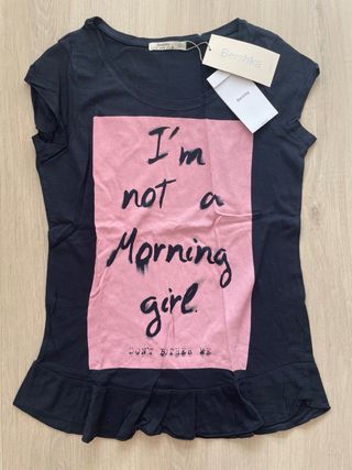 Camiseta Bershka volante