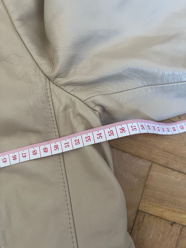 Chaqueta de piel tipo americana beige