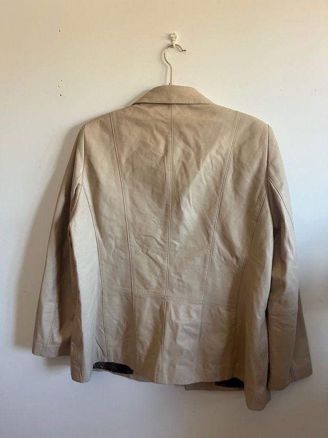 Chaqueta de piel tipo americana beige