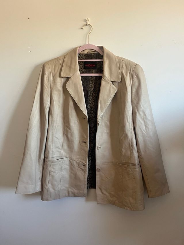 Chaqueta de piel tipo americana beige