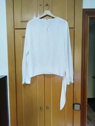 Blusa Stradivarius blanca talla S