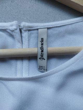 Blusa Stradivarius blanca talla S