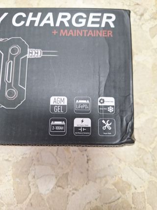 Cargador y Mantenedor Baterías 12V 8A