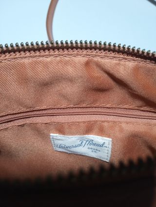 Bolso bandolera marrón de cuero
