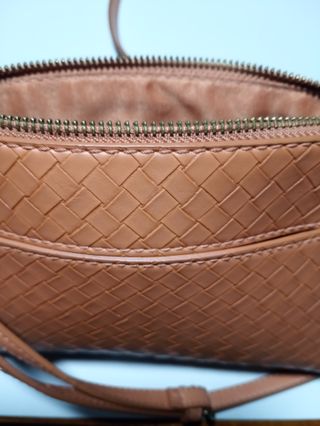 Bolso bandolera marrón de cuero