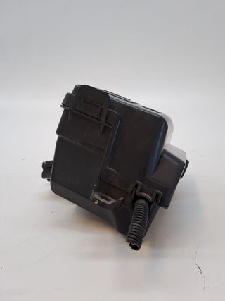 CAJA RELES / FUSIBLES DACIA DOKKER