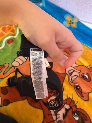 Sujetador de encaje negro para mujer