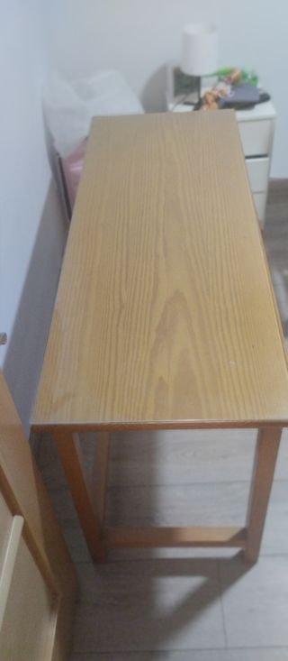 Mesa de madera para despacho
