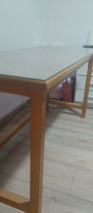 Mesa de madera para despacho