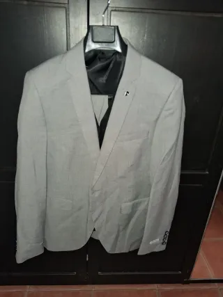 Traje de chaqueta gris hombre