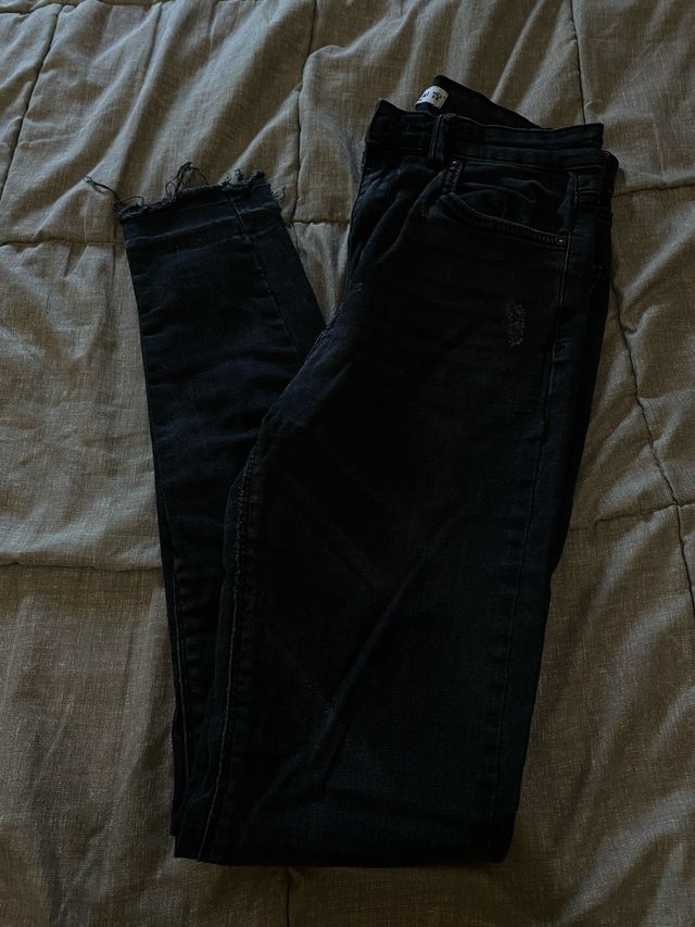 Jeans negros Pull&Bear mujer talla 36