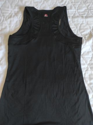 Camiseta sin mangas negra