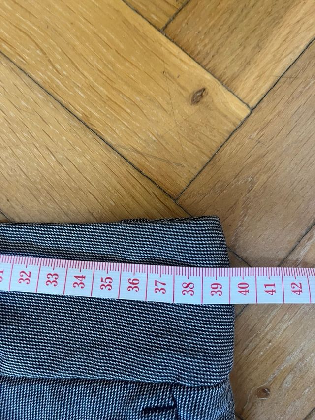 Pantalón de vestir Zara gris