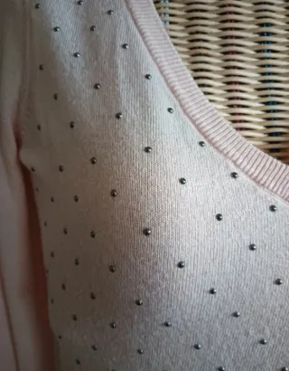 Maglione rosa con perline argentate taglia L