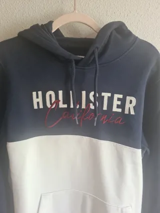 Sudadera Hollister Azul y Blanca TallaS