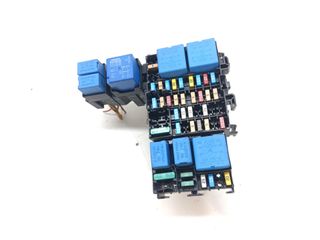 CAJA RELES / FUSIBLES RENAULT CAPTUR