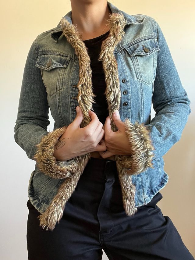 Chaqueta vaquera Y2K con pelo