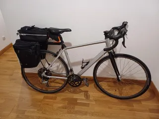 Bicicleta Gravel Triban. 