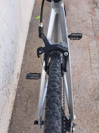 Bicicleta Gravel Triban. 