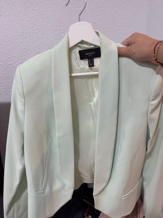 Americana corta Mango verde Talla L