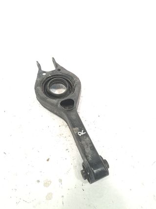 BRAZO SUSPENSION INFERIOR TRASERO DERECHO KIA CEED (2)