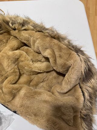 Chaqueta Zara pelo negra y marrón