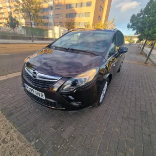 Opel Zafira 2014