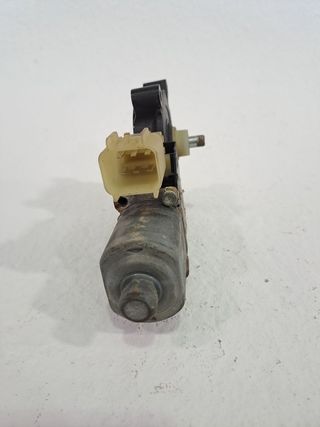 MOTOR ELEVALUNAS TRASERO DERECHO FORD KUGA (2)