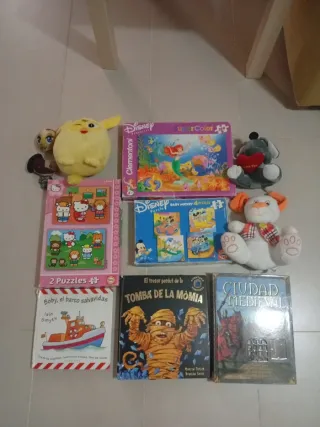 Lote Puzzles, Libros y Peluches Disney
