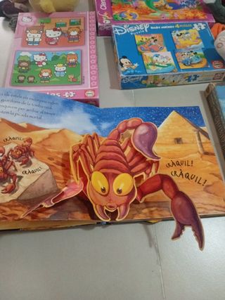 Lote Puzzles, Libros y Peluches Disney