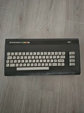Commodore 16 Computer