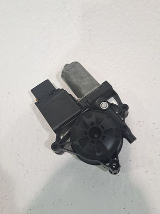 MOTOR ELEVALUNAS DELANTERO IZQUIERDO CITROEN C3