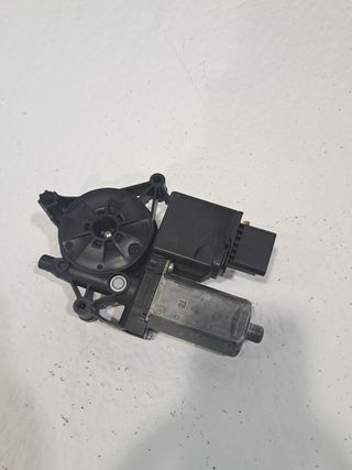 MOTOR ELEVALUNAS DELANTERO IZQUIERDO CITROEN C3